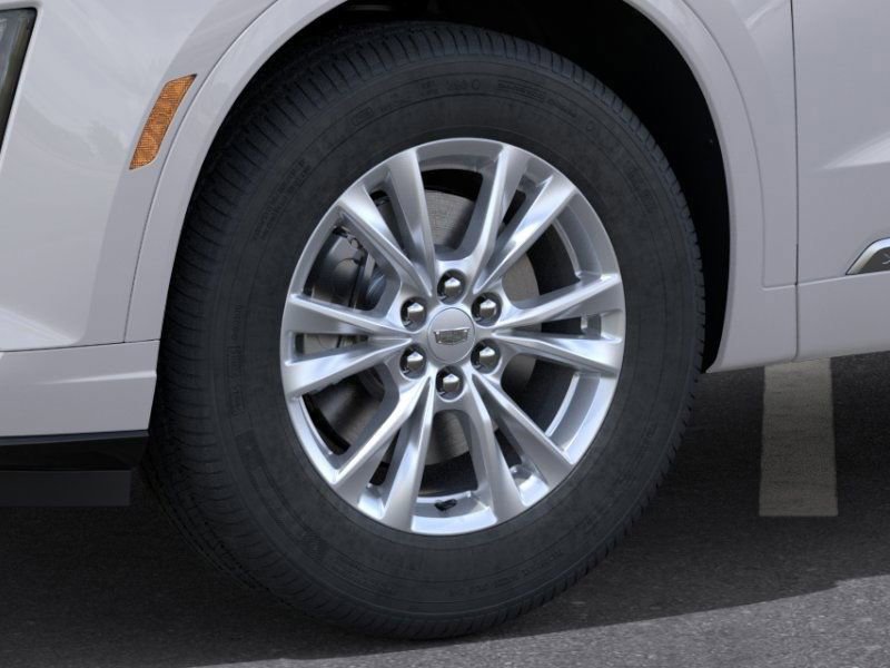 Used 2025 Cadillac XT6 Luxury w/ LPO, Floor Liner Package image 9