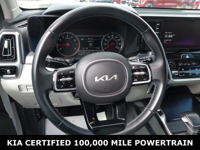Certified 2023 Kia Sorento S image 11