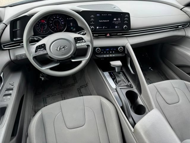 Used 2023 Hyundai Elantra SEL FWD image 10