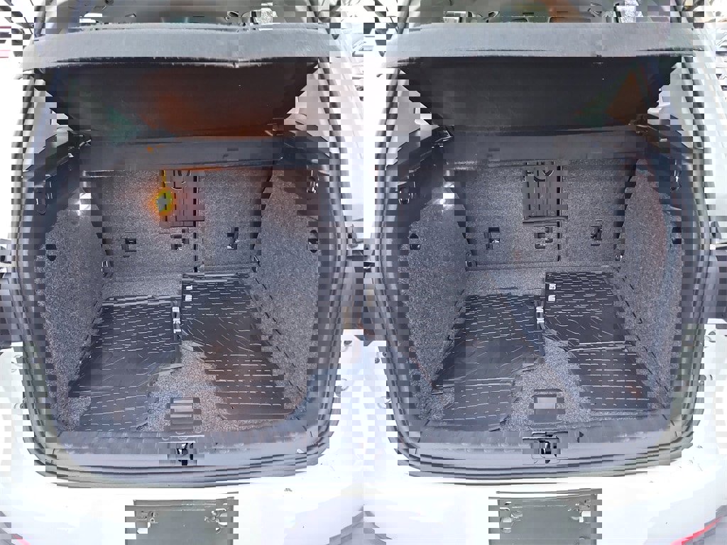 Used 2017 Volkswagen Tiguan Limited w/ Premium Package image 28