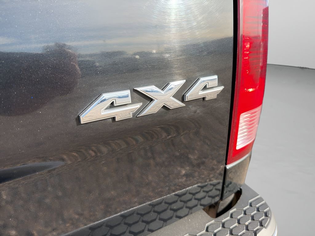 Used 2021 RAM 1500 Classic SLT image 38