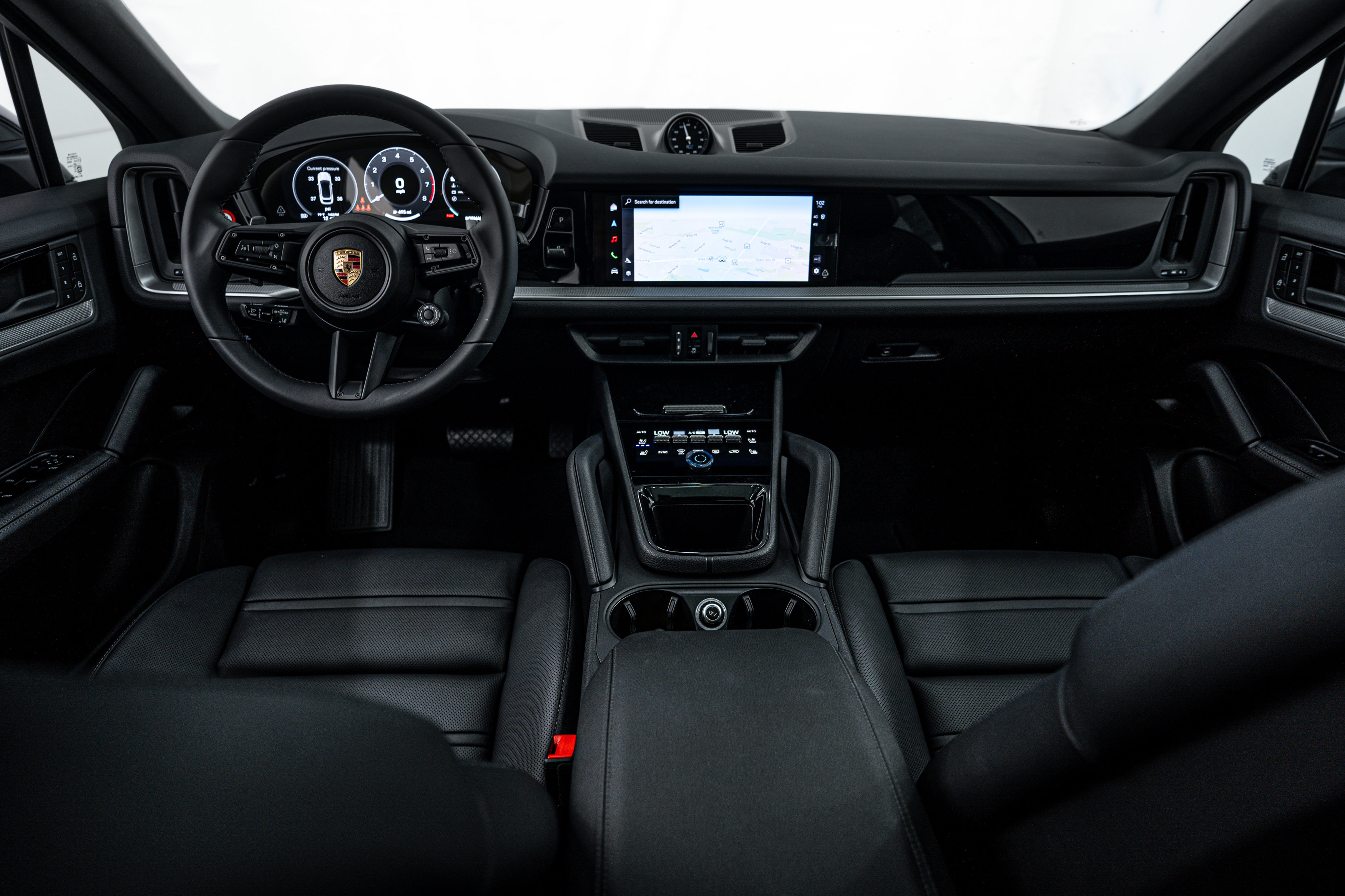 Certified 2025 Porsche Cayenne Coupe image 13