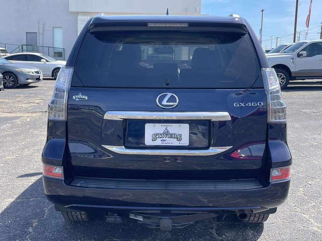 Used 2019 Lexus GX 460 Premium w/ Premium Package image 4