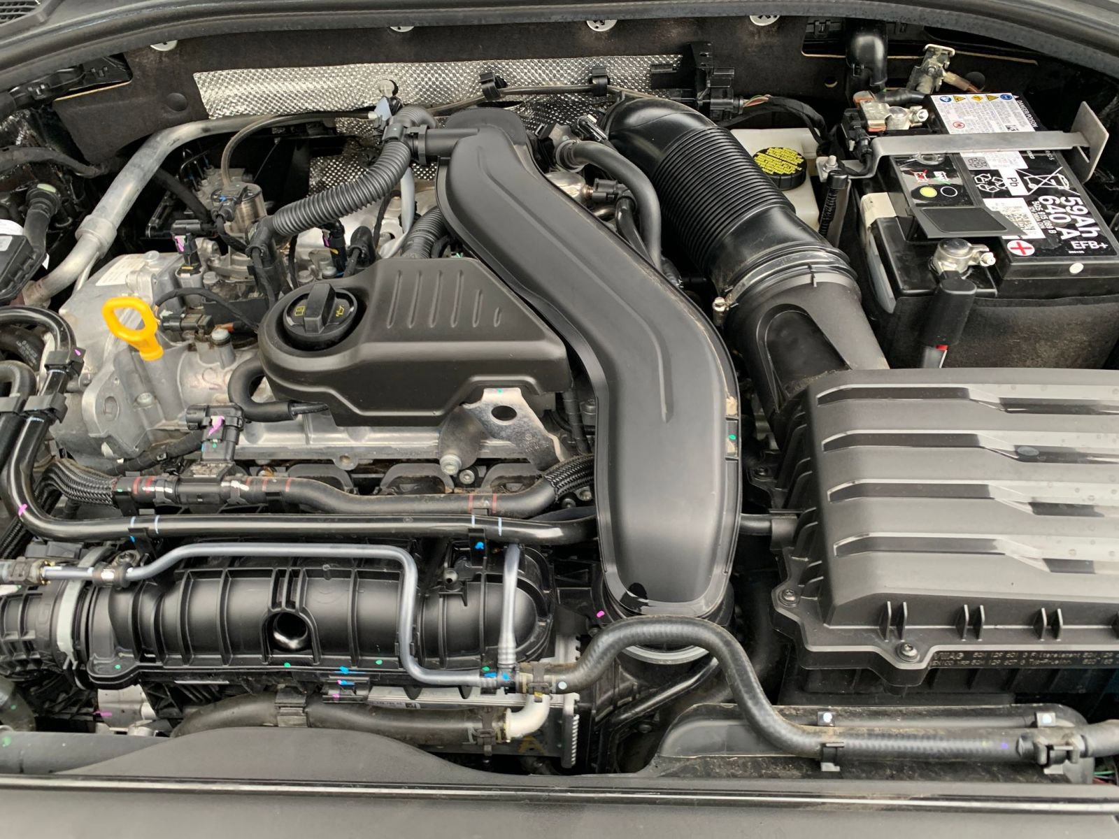 Used 2025 Volkswagen Jetta SE image 31