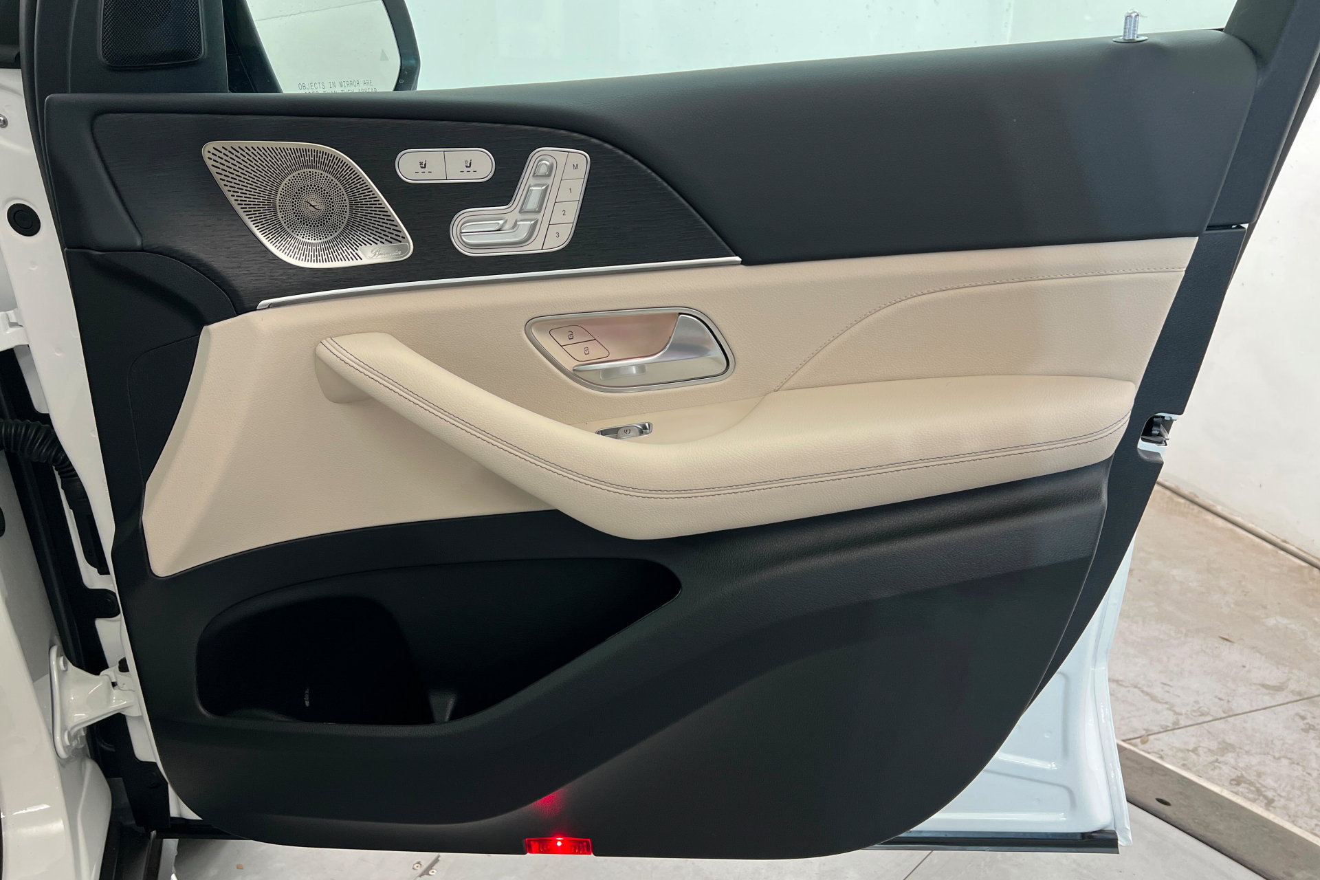 New 2026 Mercedes-Benz GLS 580 4MATIC image 24