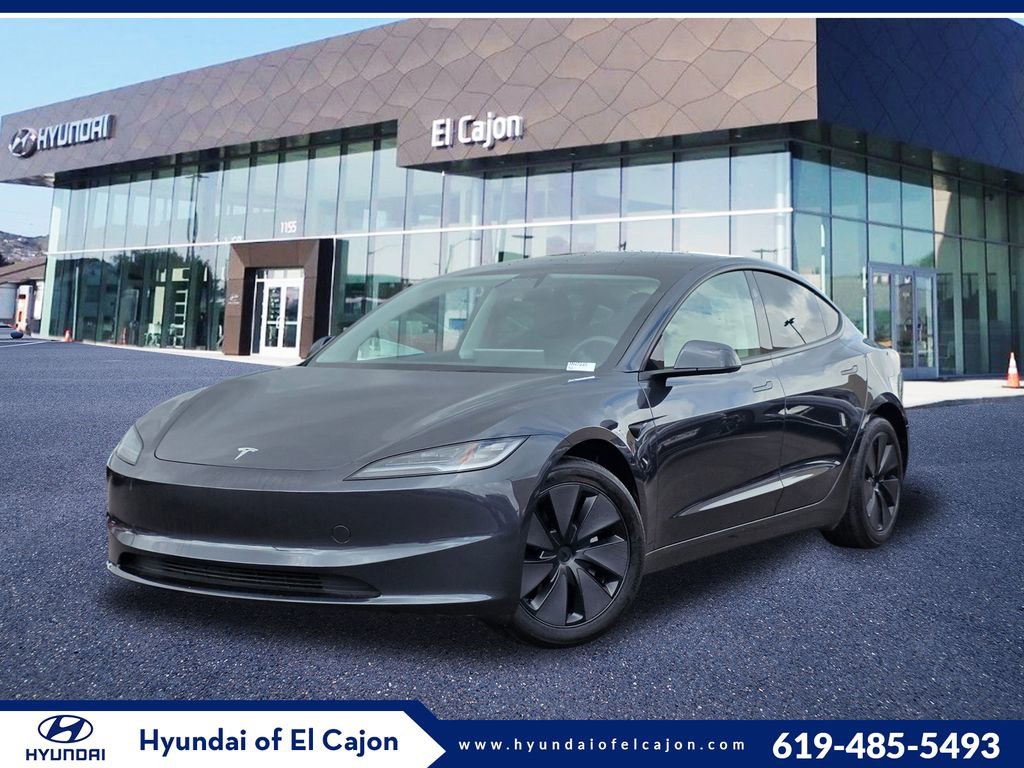 Used 2024 Tesla Model 3 Standard Range image 1
