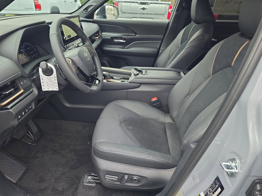 New 2026 Toyota Grand Highlander AWD Hybrid image 17