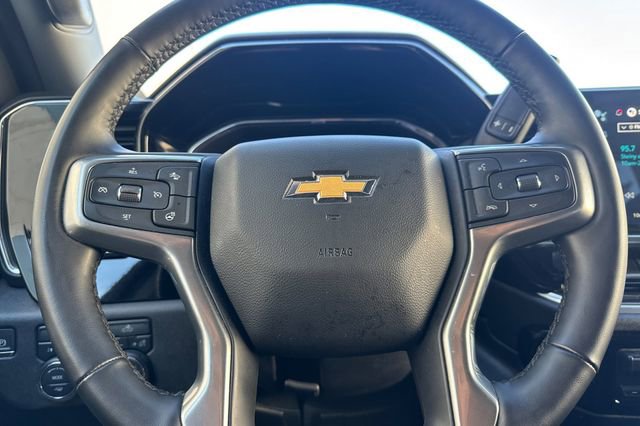 Used 2025 Chevrolet Silverado 2500 LT w/ Convenience Package image 34