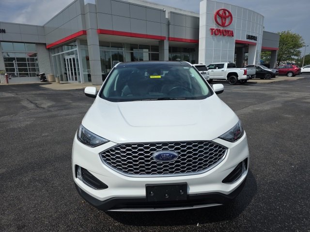 Used 2024 Ford Edge SEL w/ Convenience Package image 3