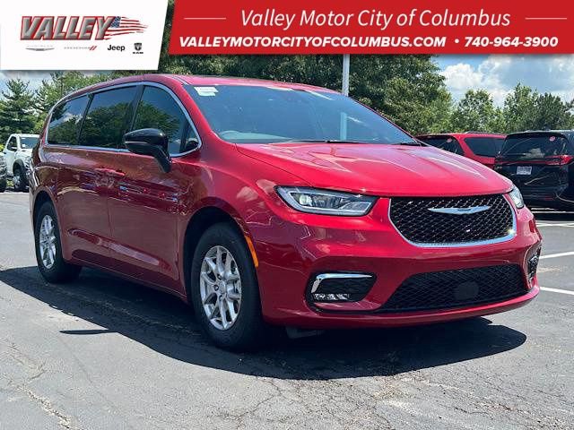 New 2025 Chrysler Pacifica Select image 1