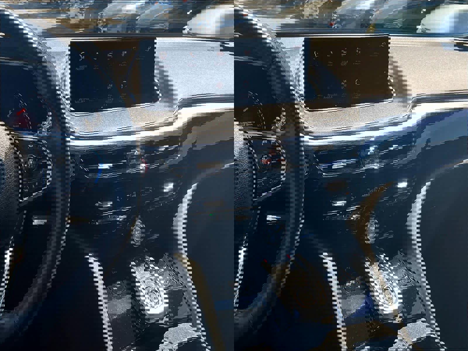 Used 2023 Acura MDX FWD w/ Technology Package image 8