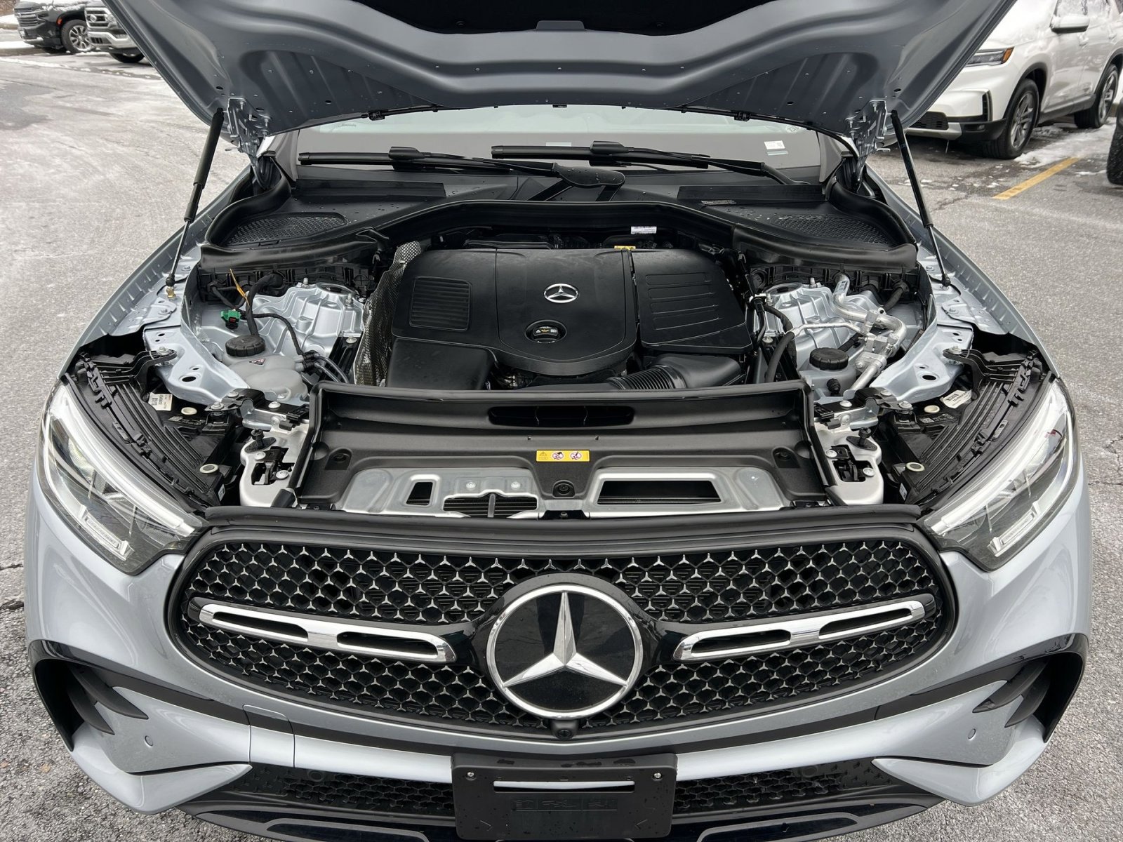 Used 2025 Mercedes-Benz GLC 350e 4MATIC image 27