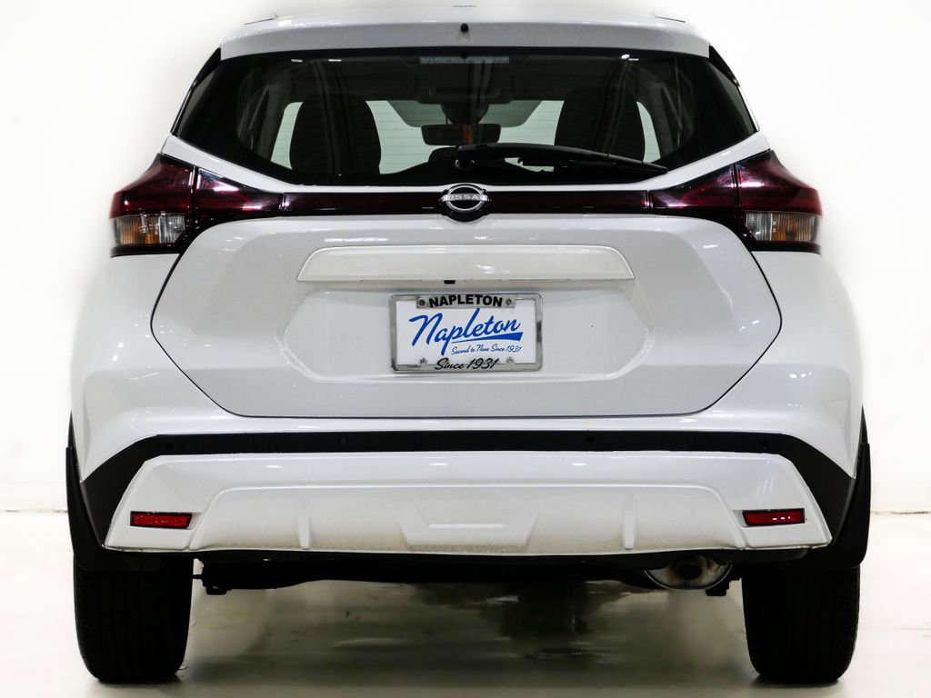 Used 2023 Nissan Kicks SV w/ Interior Electronics Package image 7