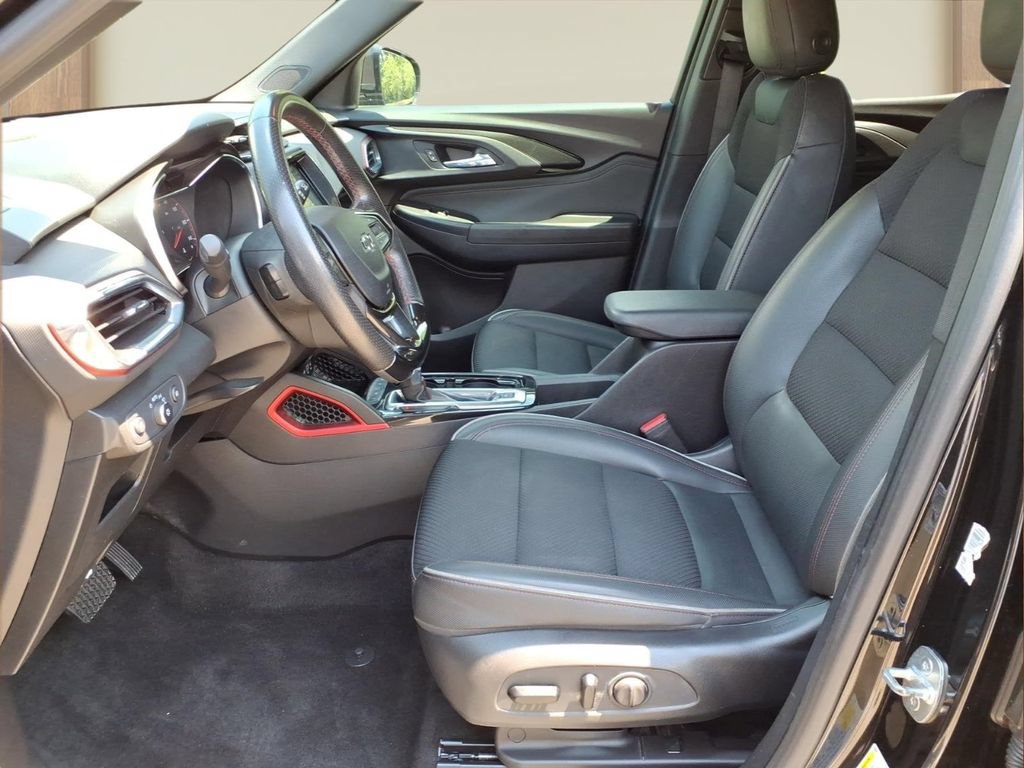 Certified 2021 Chevrolet TrailBlazer RS w/ Convenience Package FWD image 17