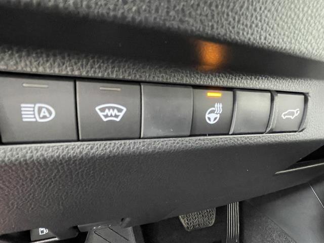 New 2025 Toyota RAV4 XLE image 24