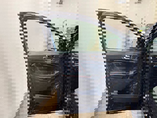 Certified 2020 Ford Edge ST-Line image 14