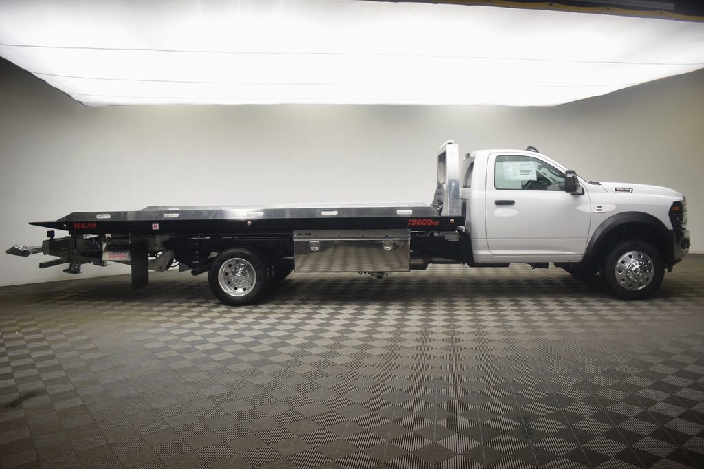 New 2026 RAM 5500 Tradesman AWD/4WD image 4