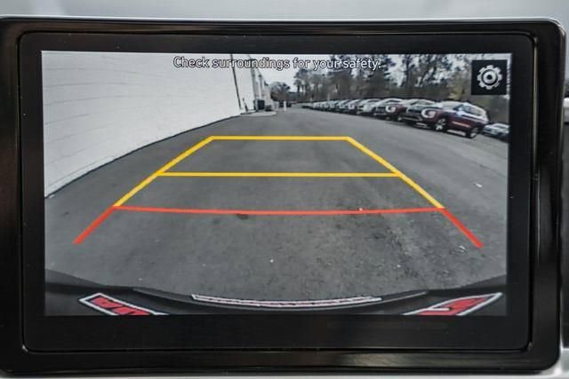 Used 2021 Hyundai Venue SEL w/ Premium Package image 36