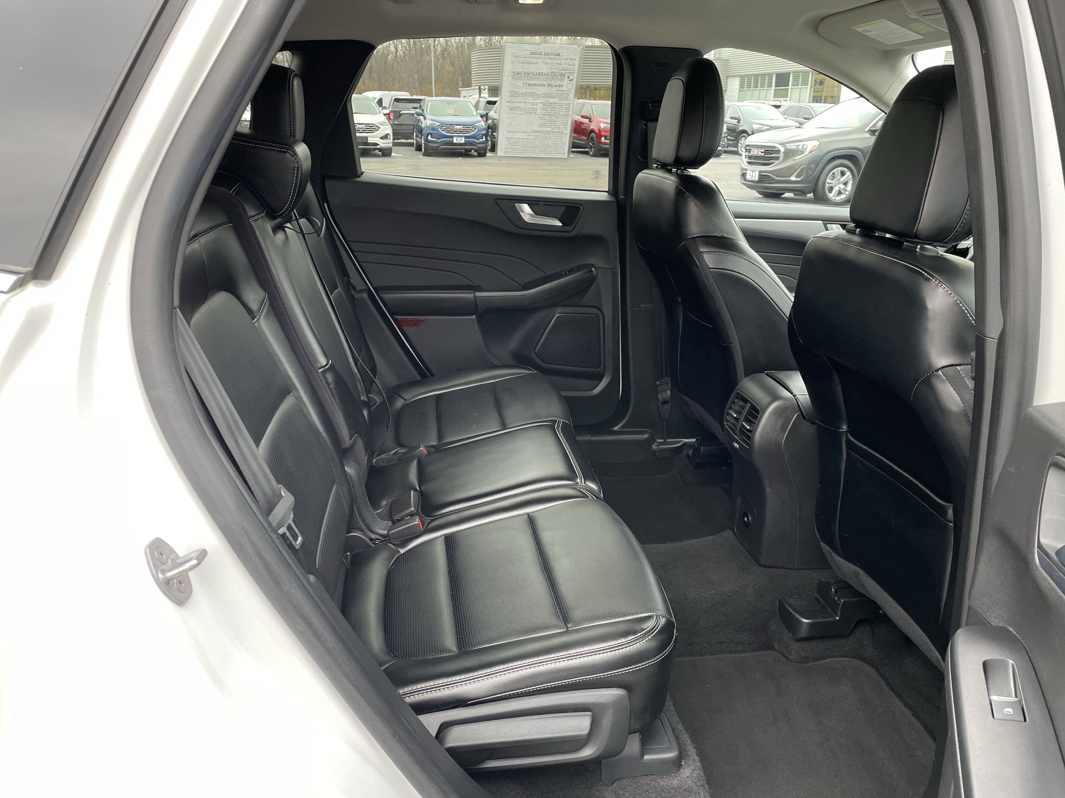 Used 2024 Ford Escape Platinum image 39