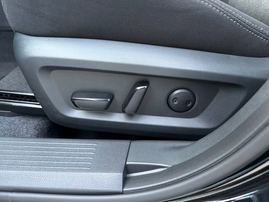 New 2026 Nissan Rogue SV image 15