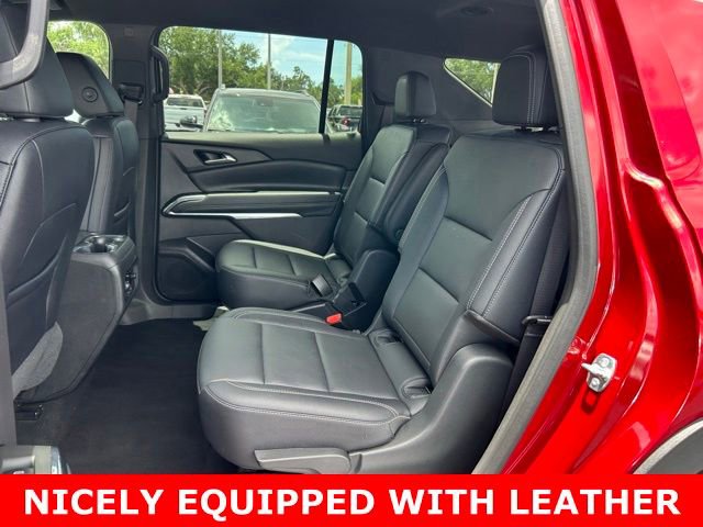 Used 2025 Chevrolet Traverse LT AWD/4WD image 15