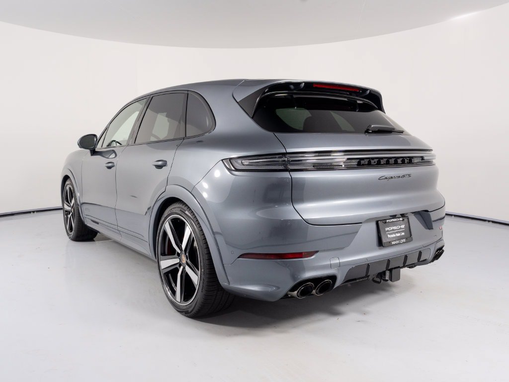 New 2026 Porsche Cayenne GTS AWD/4WD image 3