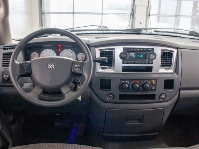 Used 2007 Dodge Ram 1500 Truck SLT image 11