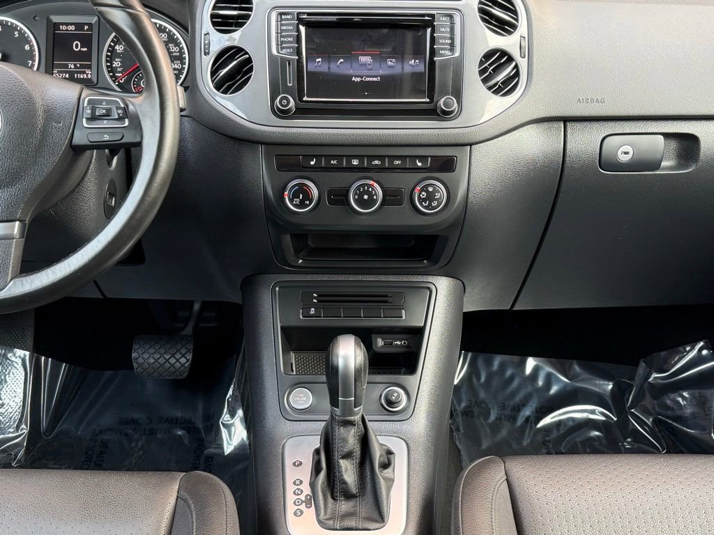 Used 2017 Volkswagen Tiguan S FWD image 26