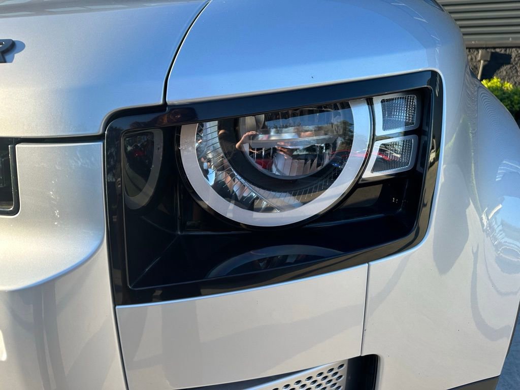 Used 2023 Land Rover Defender 110 S image 13