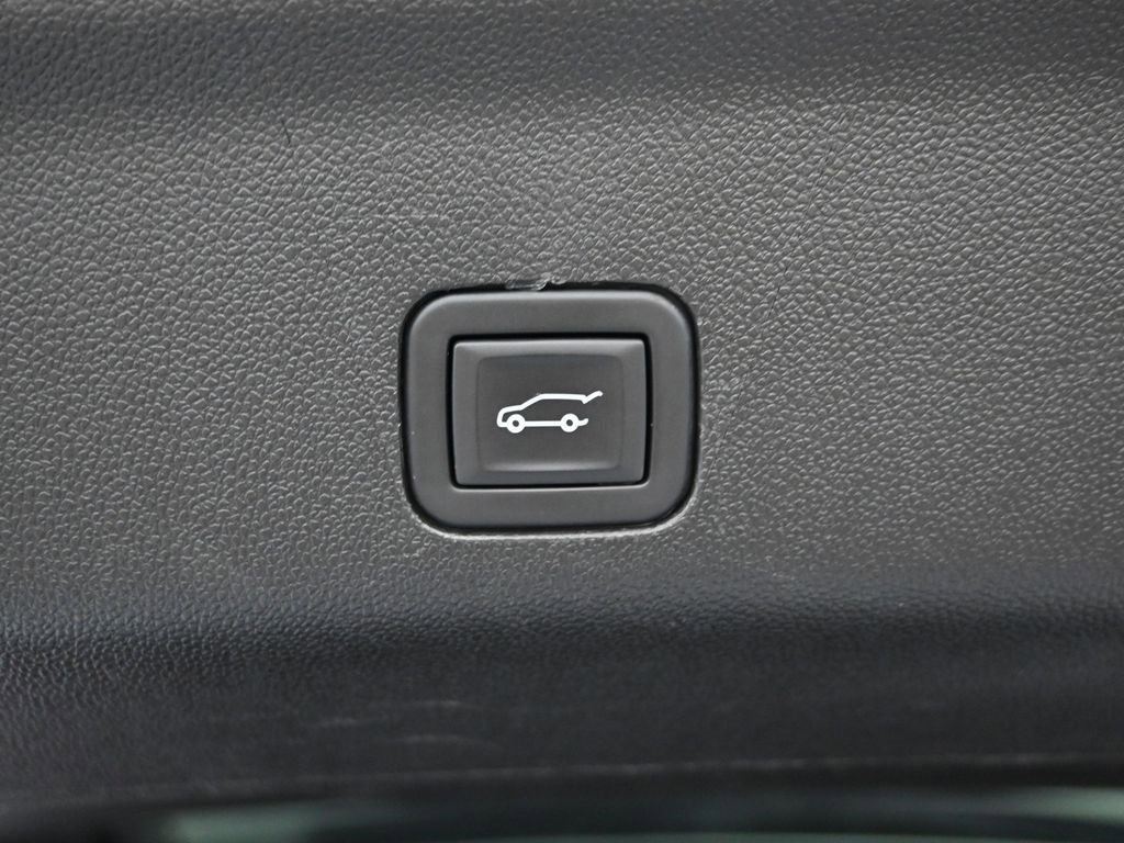 Used 2023 Cadillac Escalade ESV Premium Luxury image 15