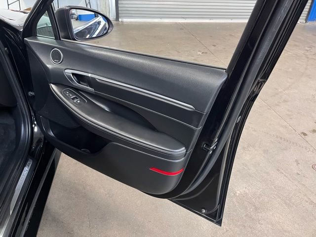 Used 2023 Hyundai Sonata Limited image 11