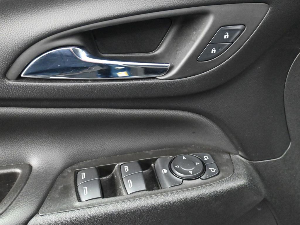 Used 2024 Chevrolet Equinox LT image 25