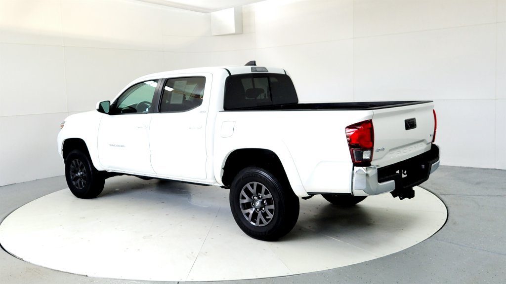 Certified 2023 Toyota Tacoma SR5 AWD/4WD image 4