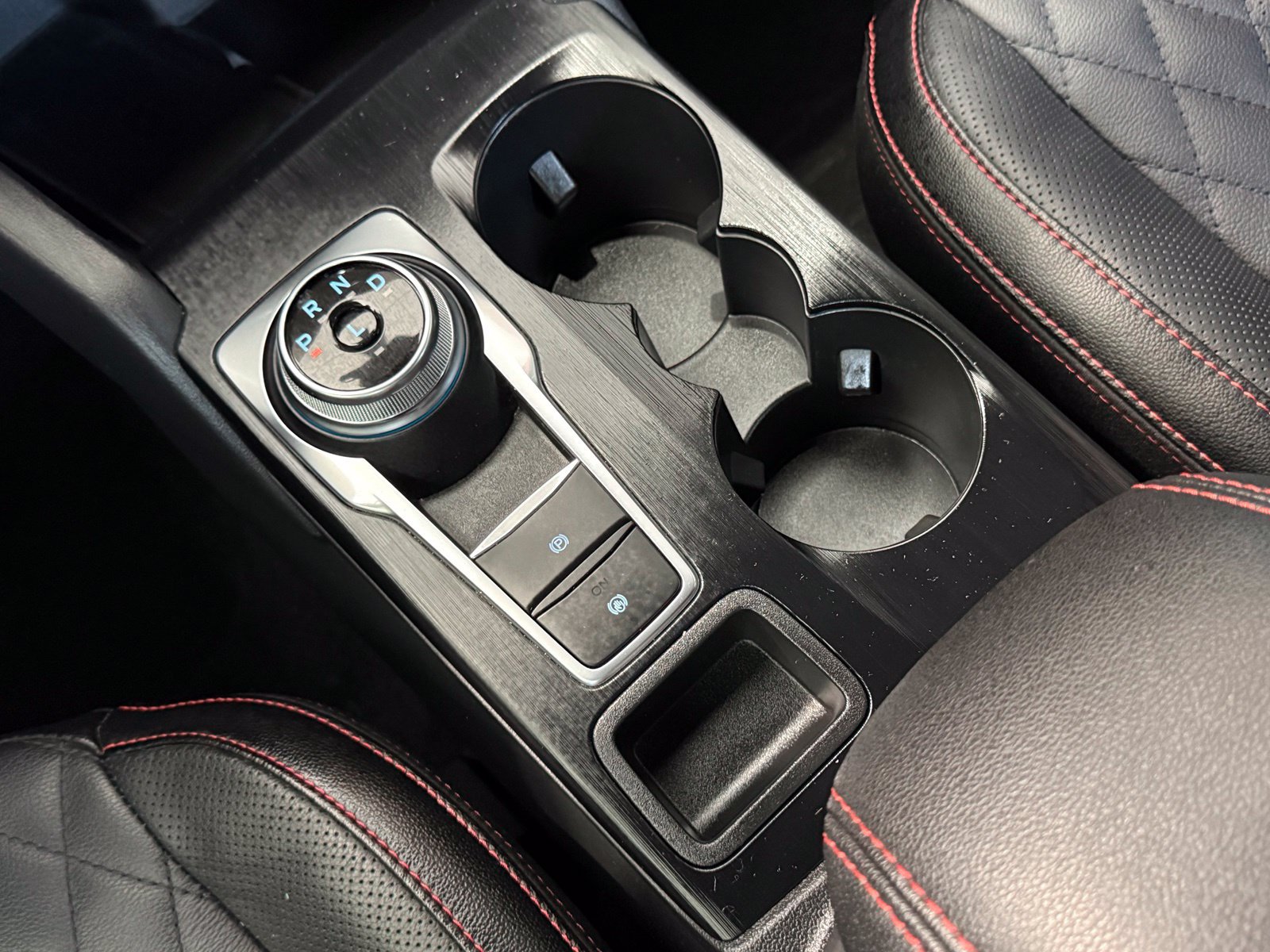 Used 2024 Ford Escape ST-Line Elite w/ Premium Technology Package AWD/4WD image 24