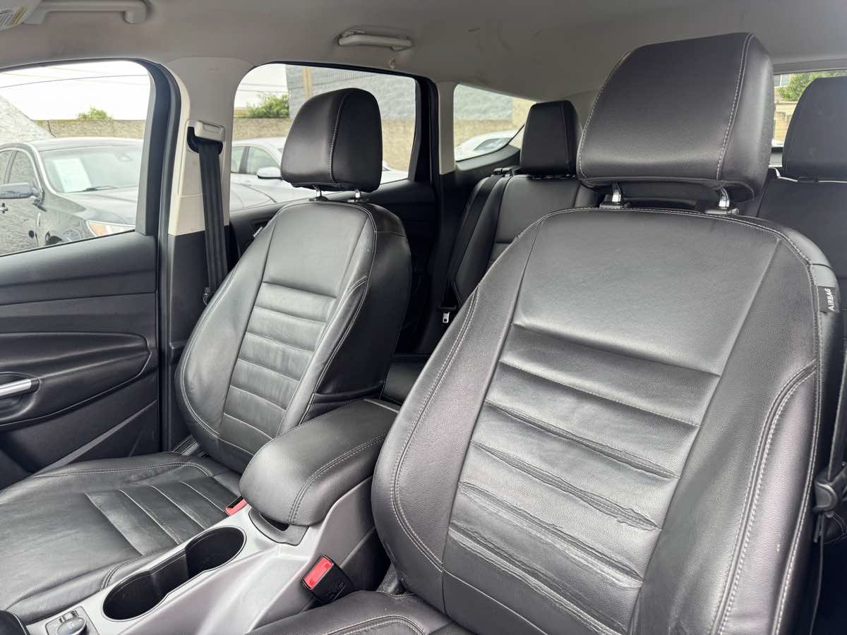 Used 2016 Ford Escape SE w/ SE Leather Comfort Package AWD/4WD image 37