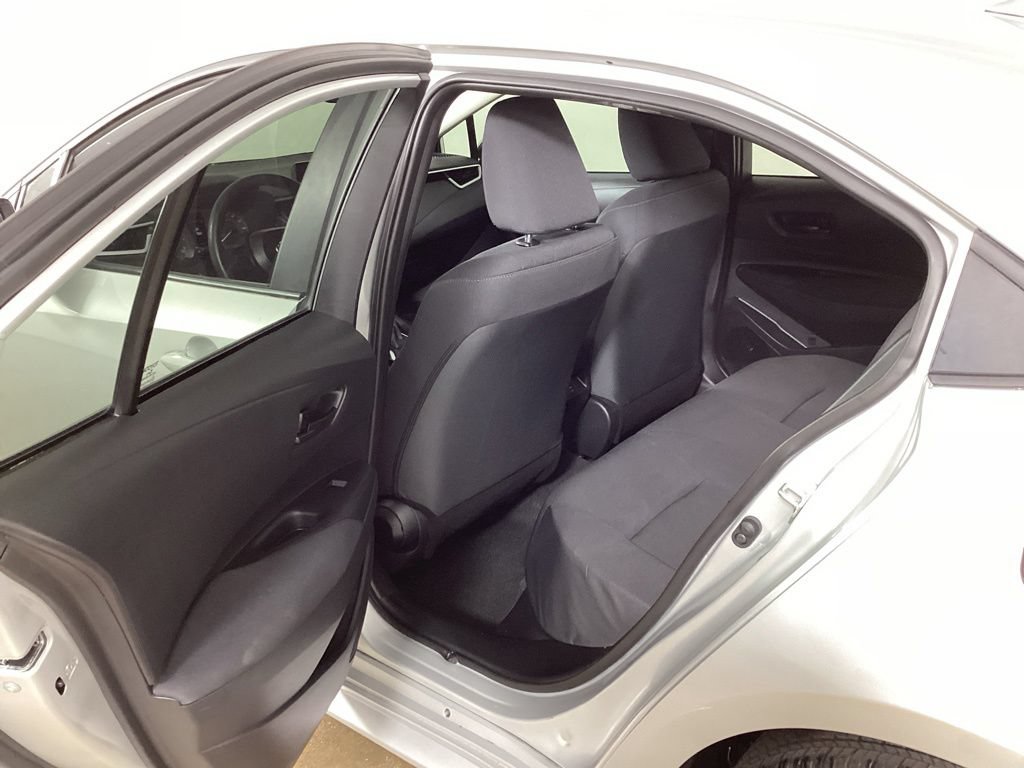 Used 2025 Toyota Corolla LE FWD image 21