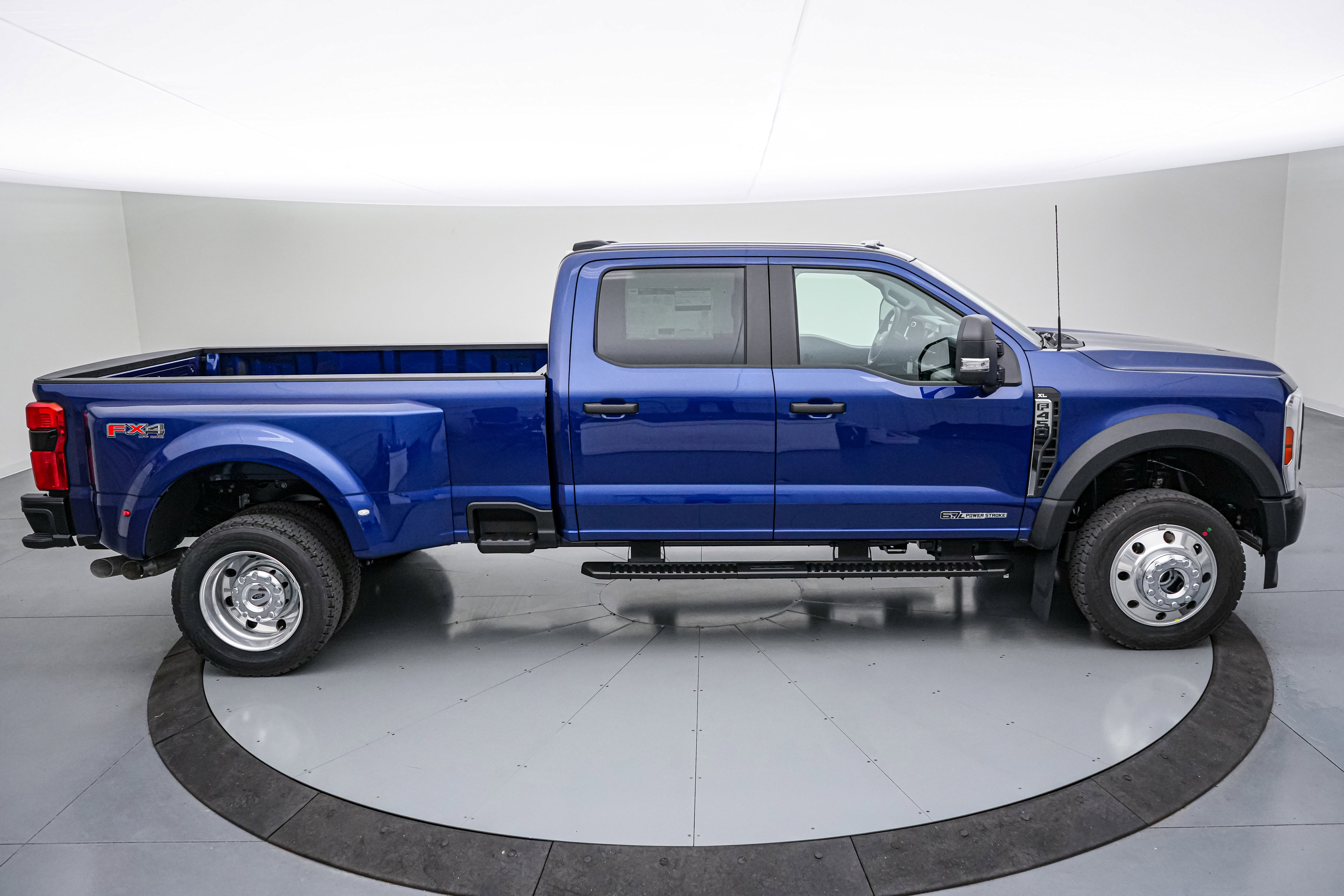 New 2026 Ford F450 XL w/ 360-Degree Camera Package image 3