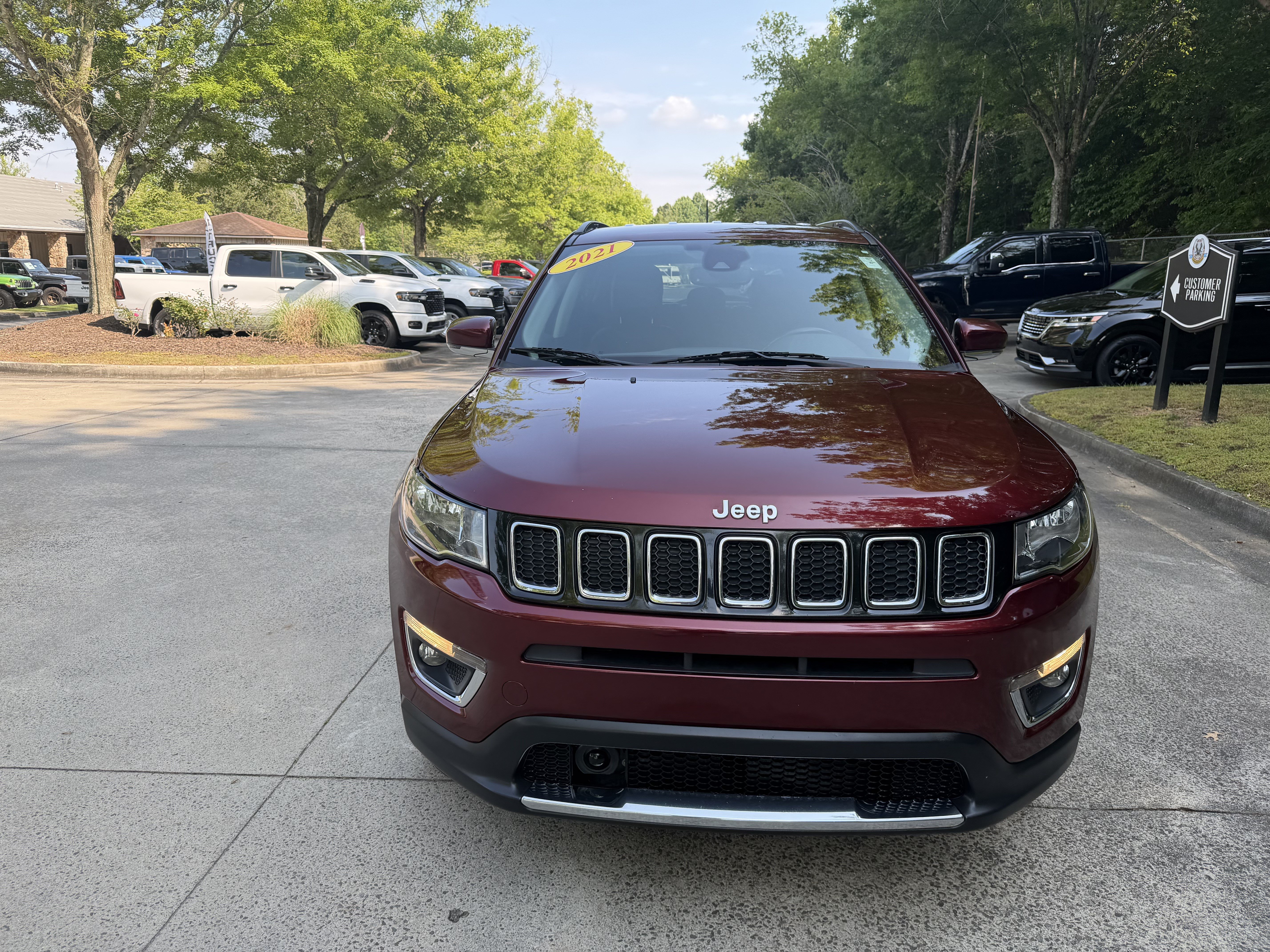 Used 2021 Jeep Compass Limited AWD/4WD image 2