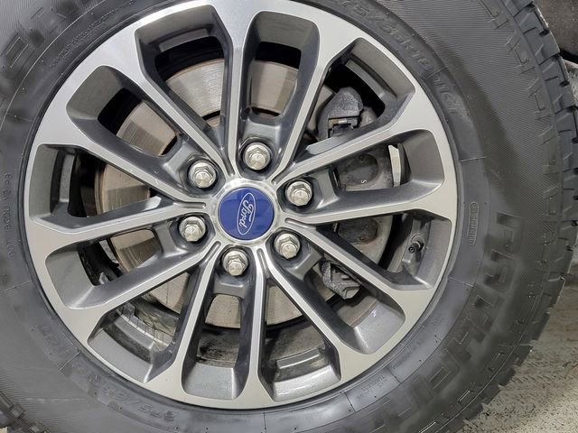 Used 2018 Ford F150 XLT w/ Equipment Group 302A Luxury image 10