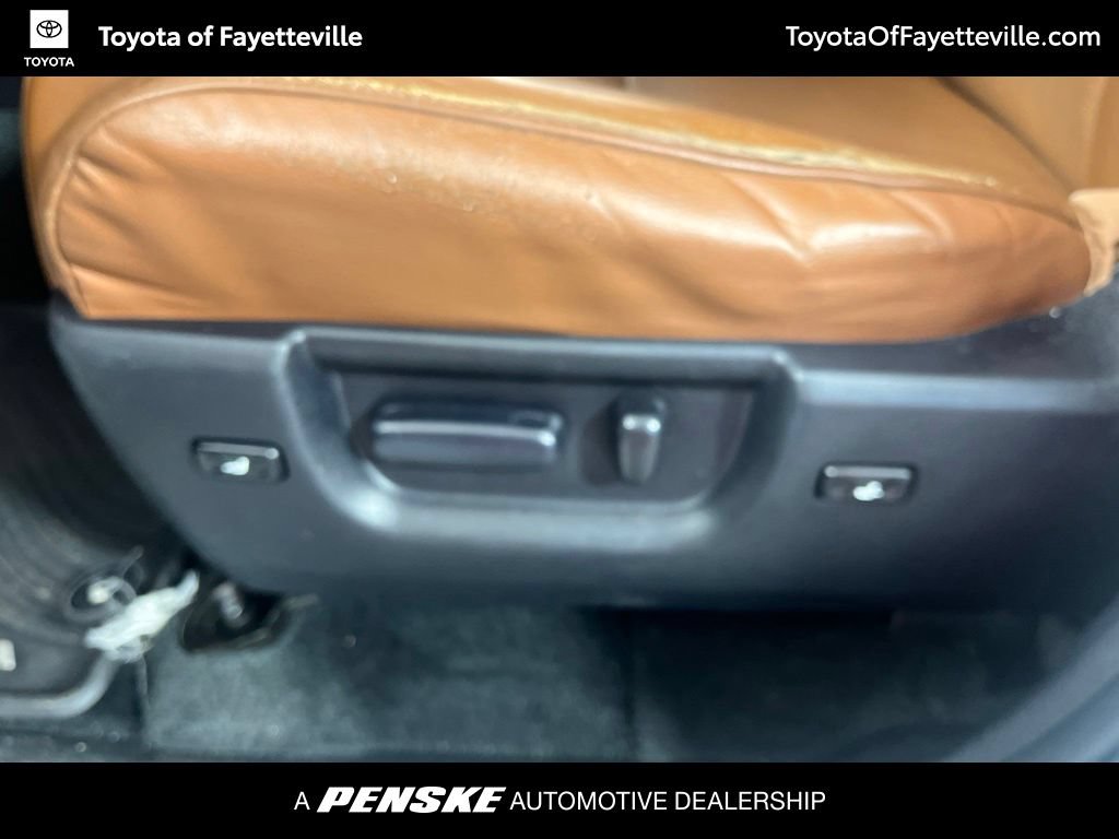 Used 2016 Toyota Sequoia Platinum AWD/4WD image 28