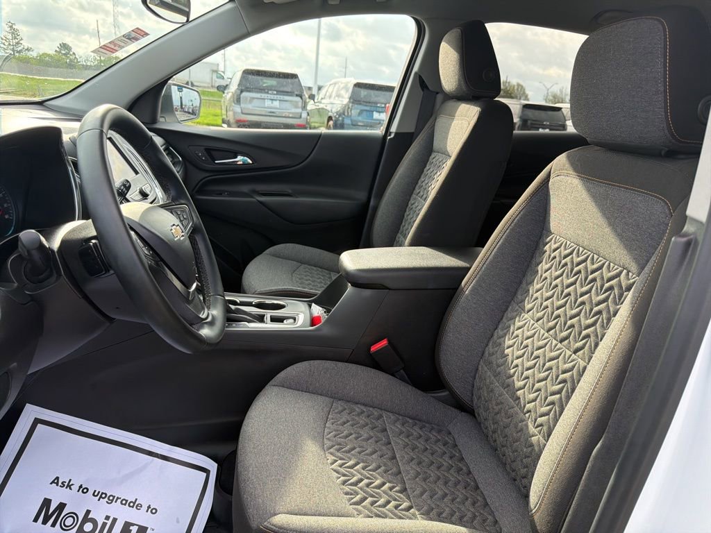 Certified 2024 Chevrolet Equinox LT w/ LPO, Floor Liner Package image 19
