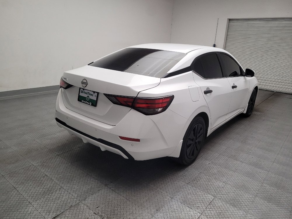 Used 2025 Nissan Sentra S FWD image 9
