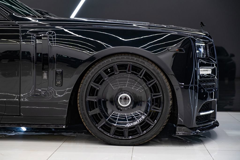 Used 2026 Rolls-Royce Phantom Sedan image 14