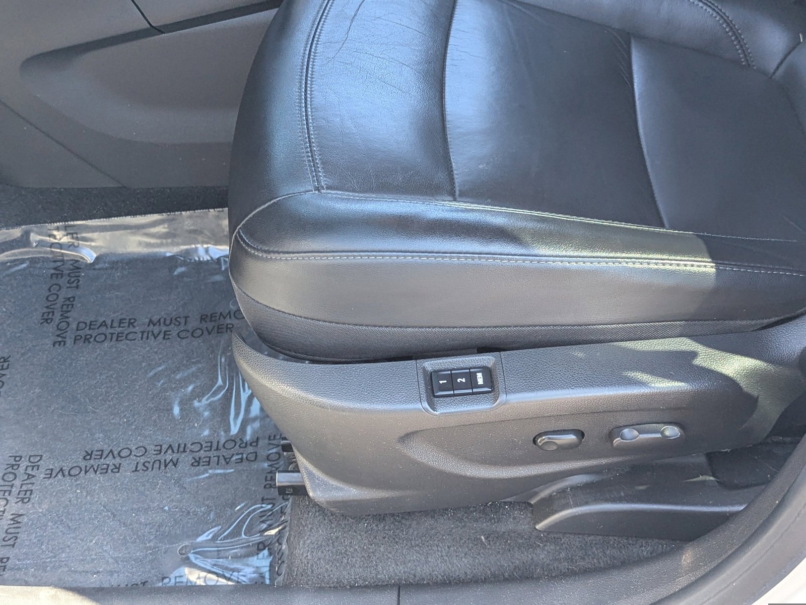 Used 2019 Buick Encore Essence w/ Experience Buick Package image 20