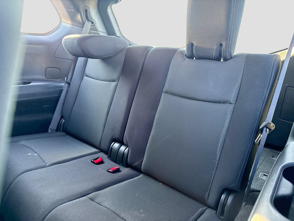 Used 2019 Nissan Pathfinder S AWD/4WD image 12