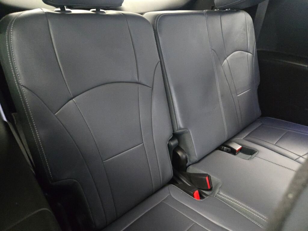 Used 2023 Buick Enclave Essence w/ Experience Buick Package image 12