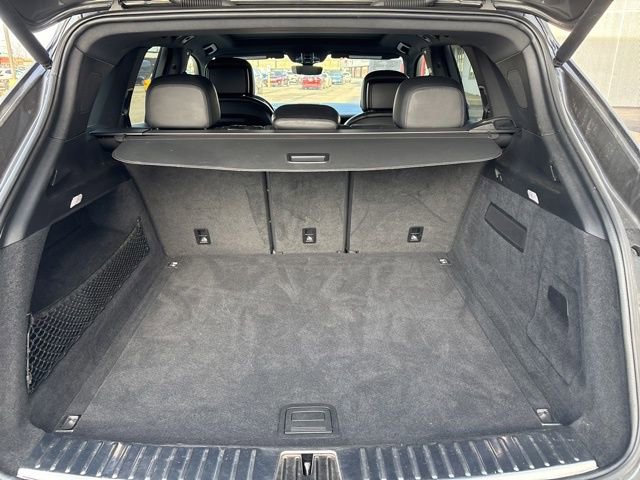Used 2020 Porsche Cayenne S image 31