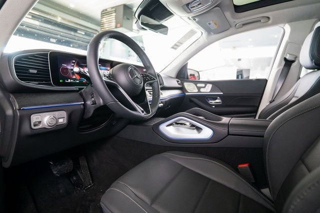 New 2026 Mercedes-Benz GLE 450e 4MATIC image 4