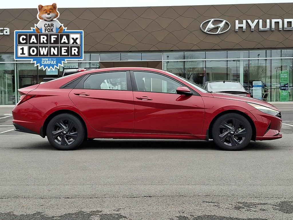 Used 2021 Hyundai Elantra SEL w/ Convenience Package image 9