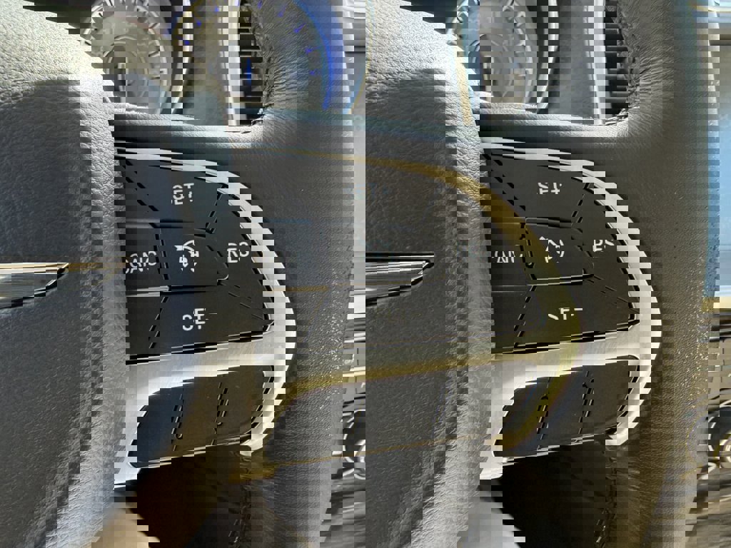 Used 2015 Chrysler 300 Limited w/ 300 Premium Group image 21